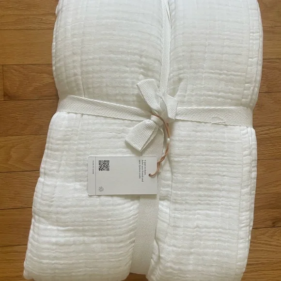 Quince Organic Airy Gauze Blanket - Queen - NWT! - Picture 6 of 6